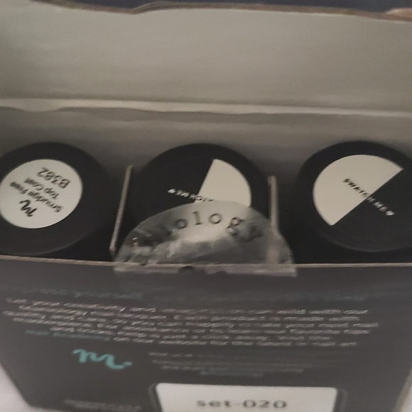 Maniology Stamper Tool & Perfect Trio Set - Picture 7 of 7